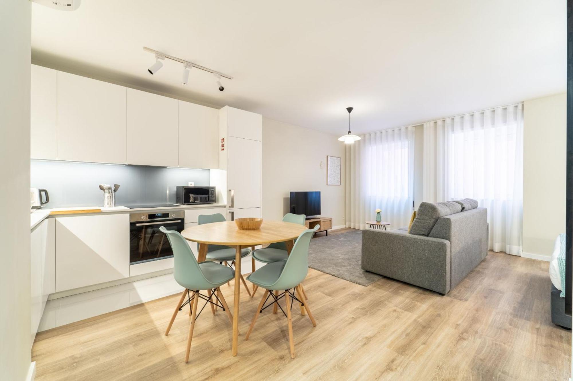 On The Square - Center By House And People Apartamento