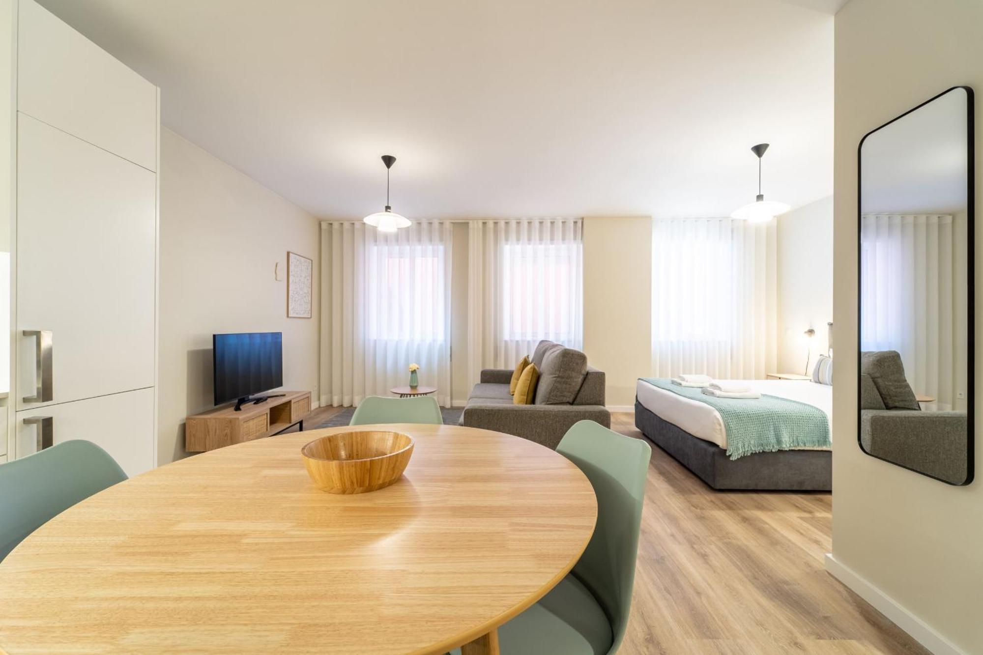 On The Square - Center By House And People Apartamento Braga